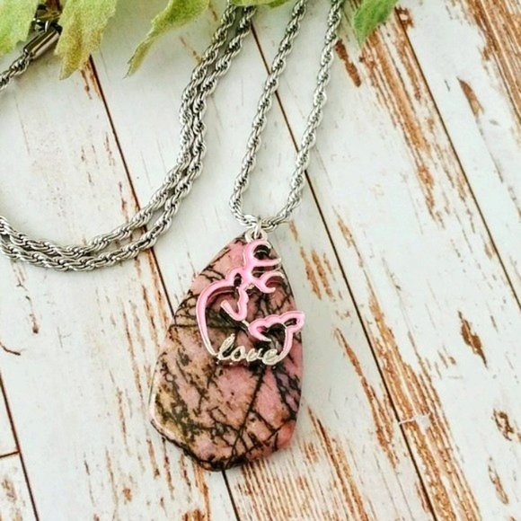 Rhodonite Deer Love Pendent - Picture 4 of 4
